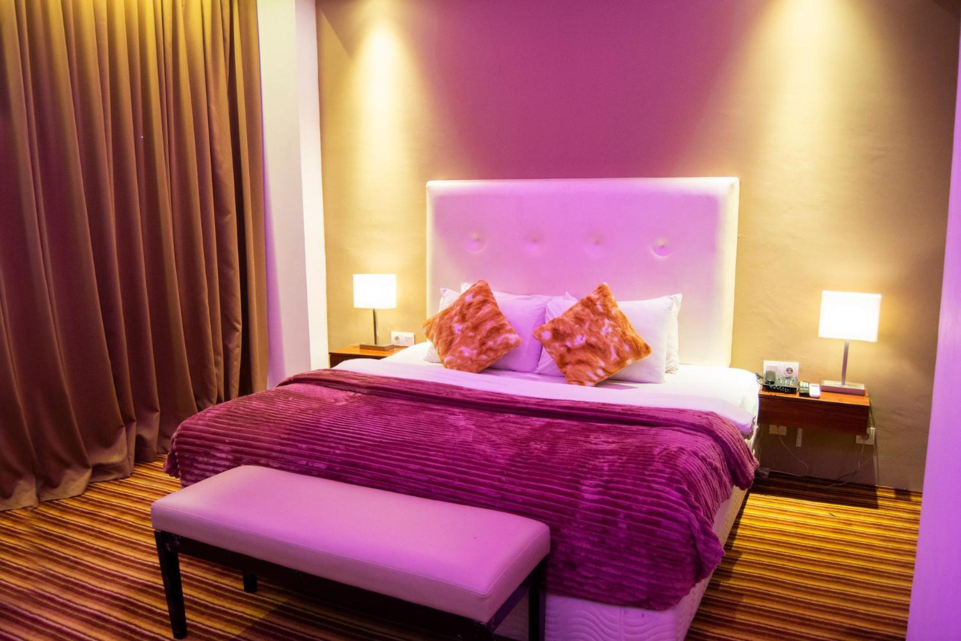 Royal Asnof Hotel Pekanbaru Extérieur photo