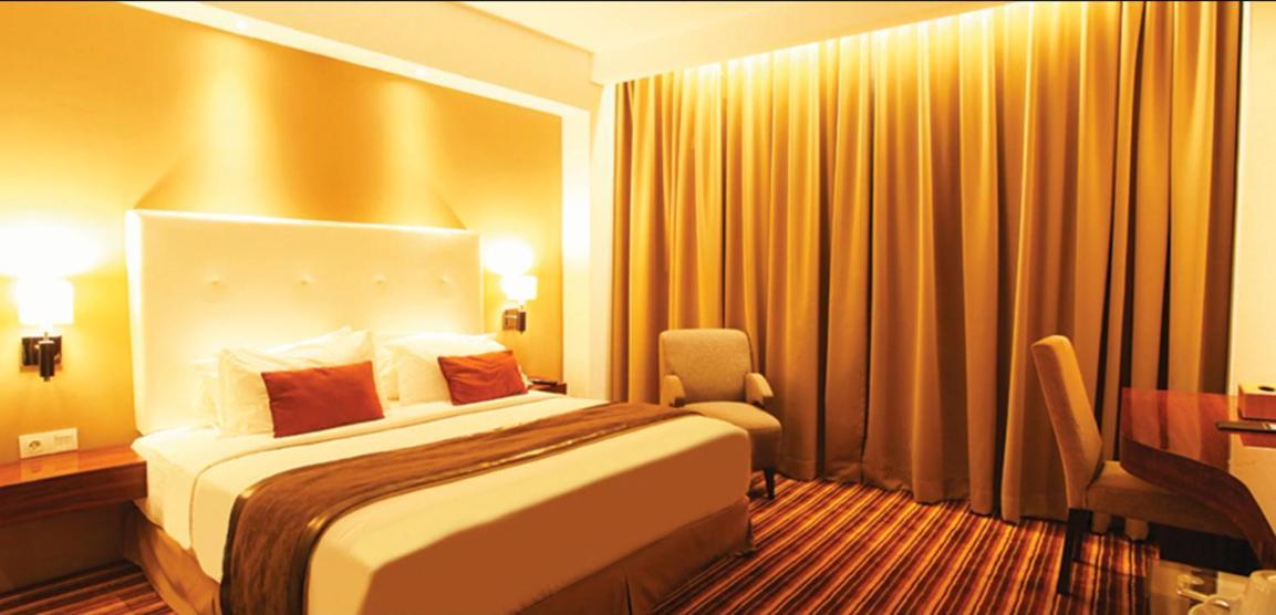 Royal Asnof Hotel Pekanbaru Extérieur photo